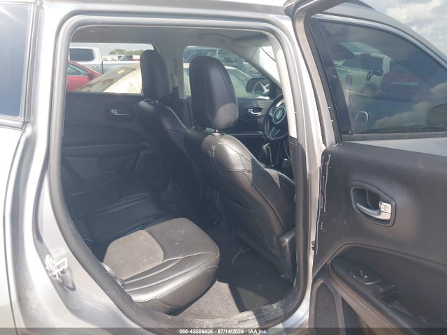 45586436 :رقم المزاد ، 3C4NJCBB1JT267932 vin ، 2018 Jeep Compass Latitude Fwd مزاد بيع