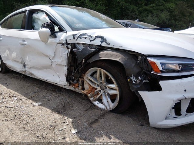 Продаж на аукціоні авто 2019 Audi A5 45 Premium, vin: WAUBNCF58KA071584, номер лоту: 45586515