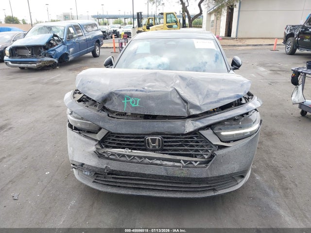 1HGCY2F53TA002703 Honda Accord Hybrid Sport