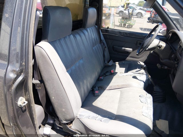 1994 Toyota Pickup 1/2 Ton Short Whlbase Stb მანქანა იყიდება აუქციონზე, vin: 4TARN81A8RZ171632, აუქციონის ნომერი: 45586525