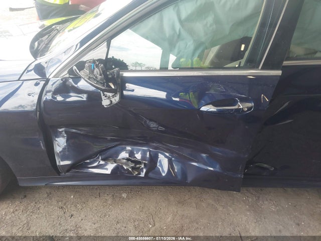 45586607 :رقم المزاد ، WDDHF5KB4GB301310 vin ، 2016 Mercedes-benz E 350 مزاد بيع
