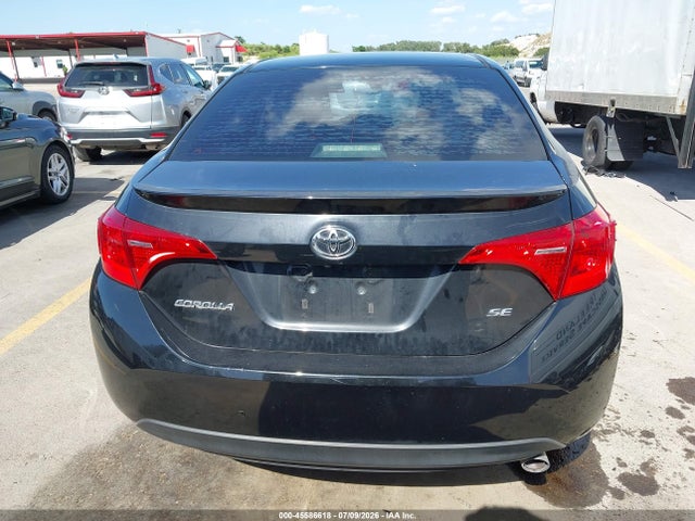 Toyota COROLLA SE 2018 5YFBURHE6JP821869 Image 16