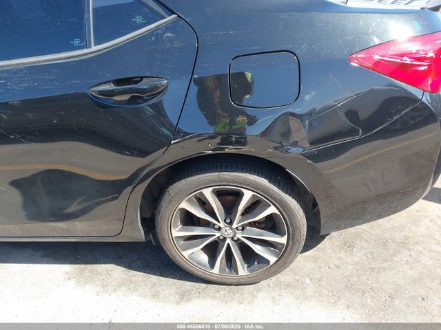 Toyota COROLLA SE 2018 5YFBURHE6JP821869 Image 18