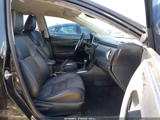 Toyota COROLLA SE 2018 5YFBURHE6JP821869 Image 5