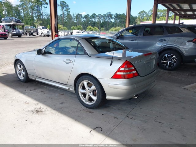 45586627 :رقم المزاد ، WDBKK65F63F286052 vin ، 2003 Mercedes-benz Slk 320 مزاد بيع
