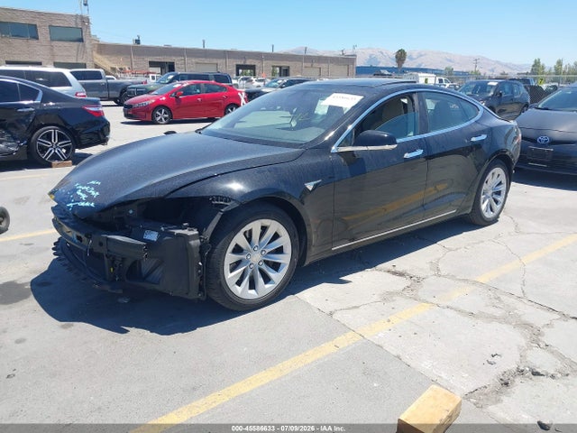 Tesla Model S 100d/60d/75d/90d/p100d 2017 5YJSA1E22HF191679 Image 2