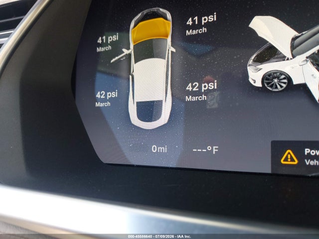 45586640 :رقم المزاد ، 5YJSA1CN9DFP23016 vin ، 2013 Tesla Model S مزاد بيع