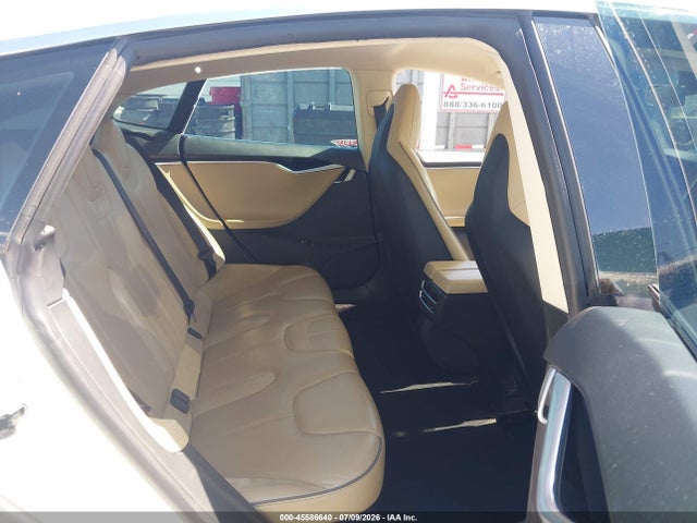 45586640 :رقم المزاد ، 5YJSA1CN9DFP23016 vin ، 2013 Tesla Model S مزاد بيع
