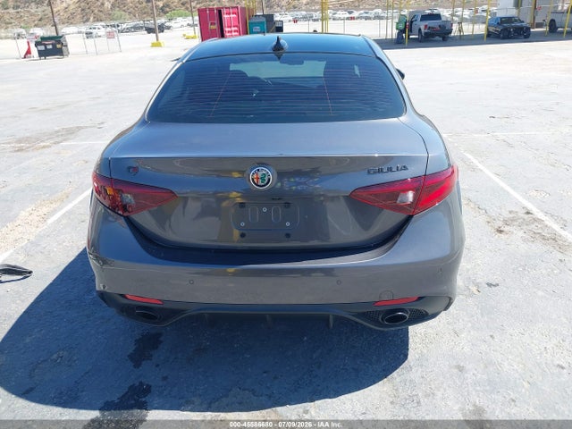 ZARFANBN7K7620681 Alfa Romeo Giulia Ti Sport Awd