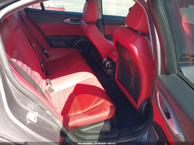 ZARFANBN7K7620681 Alfa Romeo Giulia Ti Sport Awd
