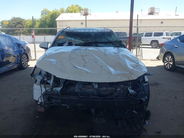 4T1BF1FK3HU304333 Toyota CAMRY XSE