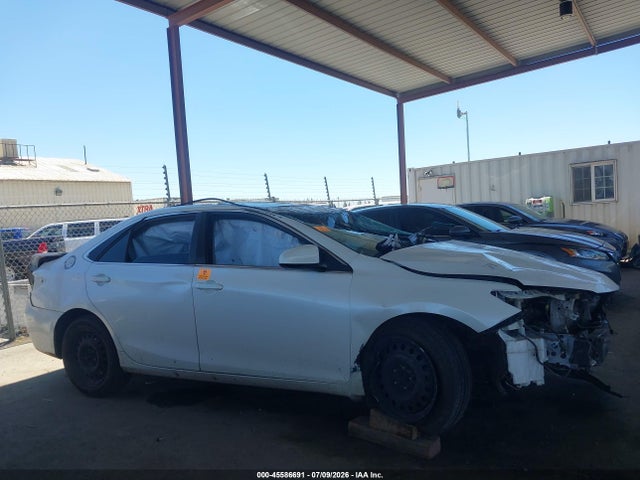 4T1BF1FK3HU304333 Toyota CAMRY XSE