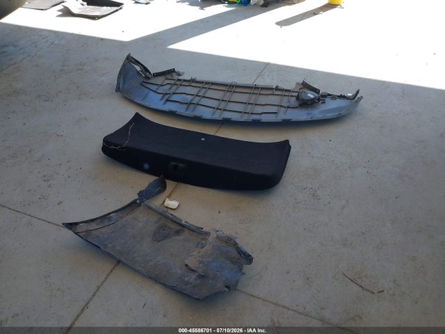 Tesla Model X Long Range 2025 7SAXCBE5XSF471179 Image 10