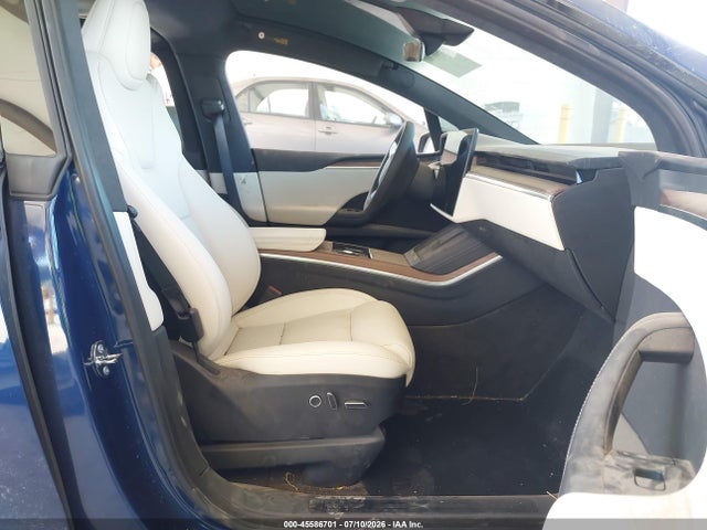 Tesla Model X Long Range 2025 7SAXCBE5XSF471179 Image 5