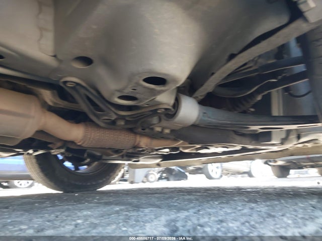 Chevrolet Traverse Ls 2018 1GNERFKW0JJ268078 Image 20