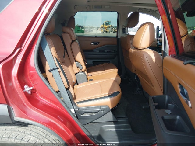 2022 Nissan Pathfinder Platinum 4wd მანქანა იყიდება აუქციონზე, vin: 5N1DR3DJ7NC263471, აუქციონის ნომერი: 45586750