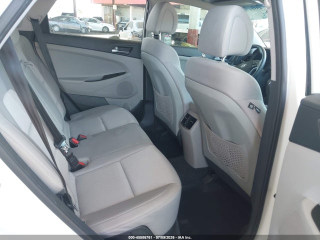 Hyundai Tucson Value 2018 KM8J33A27JU703694 Image 8