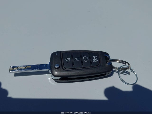 Продажа на аукционе авто 2019 Hyundai Veloster 2.0, vin: KMHTG6AF6KU019688, номер лота: 45586790