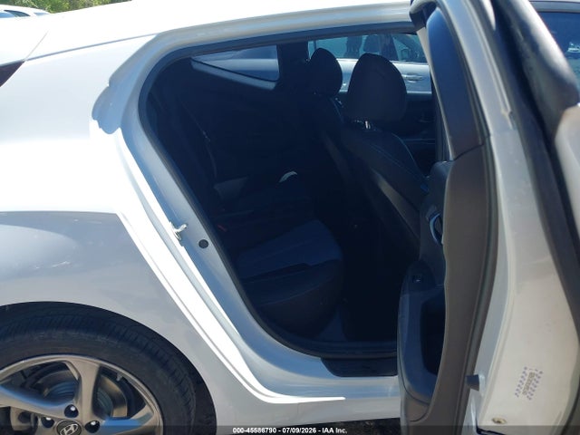 Продажа на аукционе авто 2019 Hyundai Veloster 2.0, vin: KMHTG6AF6KU019688, номер лота: 45586790