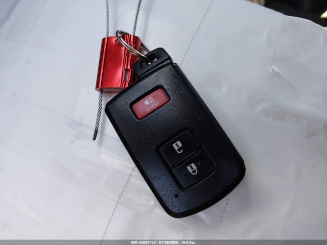 Toyota Prius C Three 2015 JTDKDTB3XF1097409 Image 11