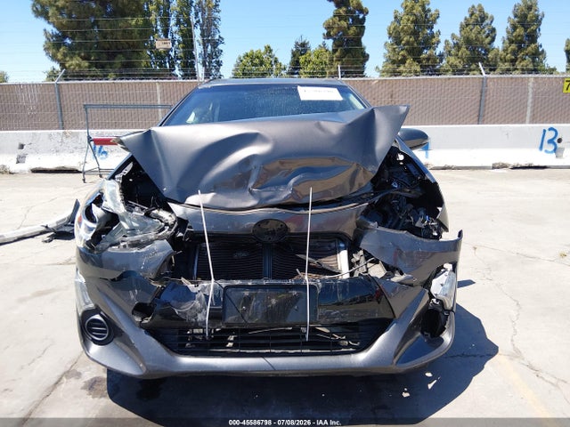 Toyota Prius C Three 2015 JTDKDTB3XF1097409 Image 13