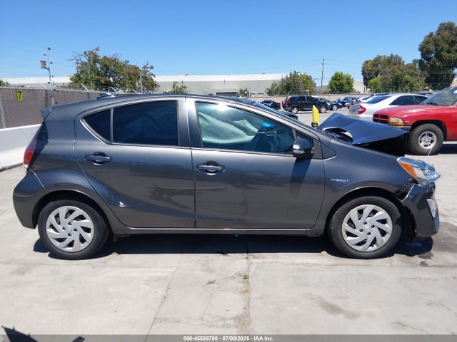 Toyota Prius C Three 2015 JTDKDTB3XF1097409 Image 14