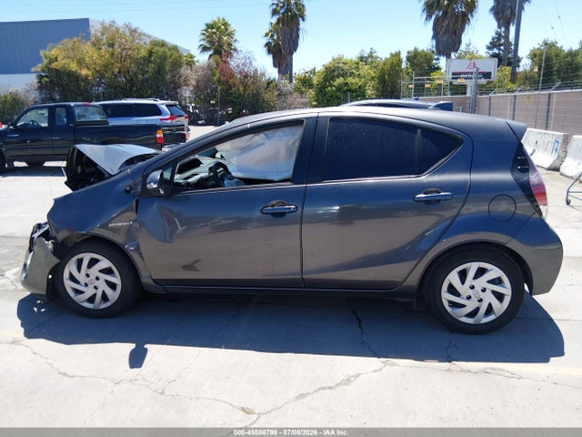 Toyota Prius C Three 2015 JTDKDTB3XF1097409 Image 15