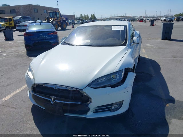 Продаж на аукціоні авто 2014 Tesla Model S, vin: 5YJSA1S16EFP61741, номер лоту: 45586814