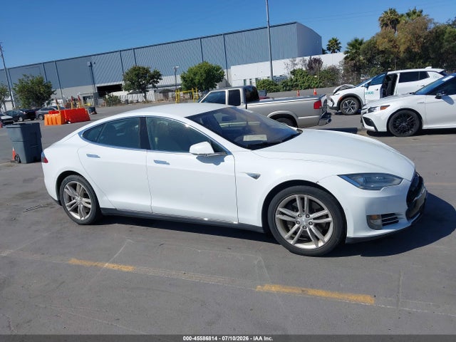 Продаж на аукціоні авто 2014 Tesla Model S, vin: 5YJSA1S16EFP61741, номер лоту: 45586814