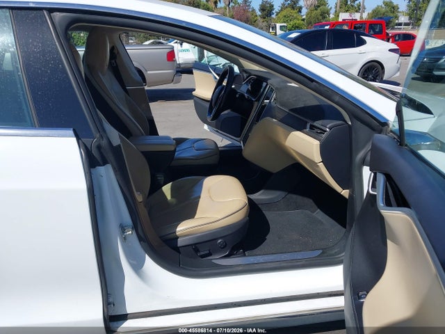 Продаж на аукціоні авто 2014 Tesla Model S, vin: 5YJSA1S16EFP61741, номер лоту: 45586814