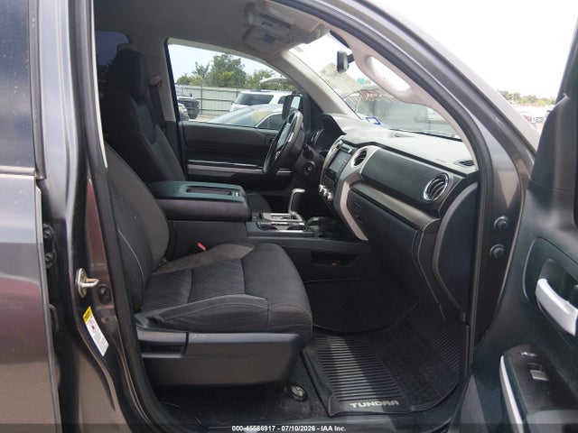 Продажа на аукционе авто 2017 Toyota Tundra Sr5 4.6l V8, vin: 5TFEM5F16HX120346, номер лота: 45586917