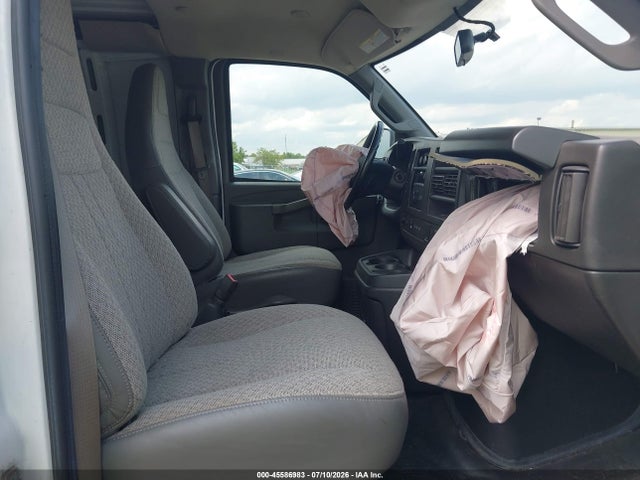 2022 Chevrolet Express Cargo Rwd 2500 Regular Wheelbase Wt მანქანა იყიდება აუქციონზე, vin: 1GCWGAFP9N1239046, აუქციონის ნომერი: 45586983