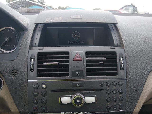 45587008 :رقم المزاد ، WDDGF5EB3AR102111 vin ، 2010 Mercedes-benz C 300 Luxury/sport مزاد بيع