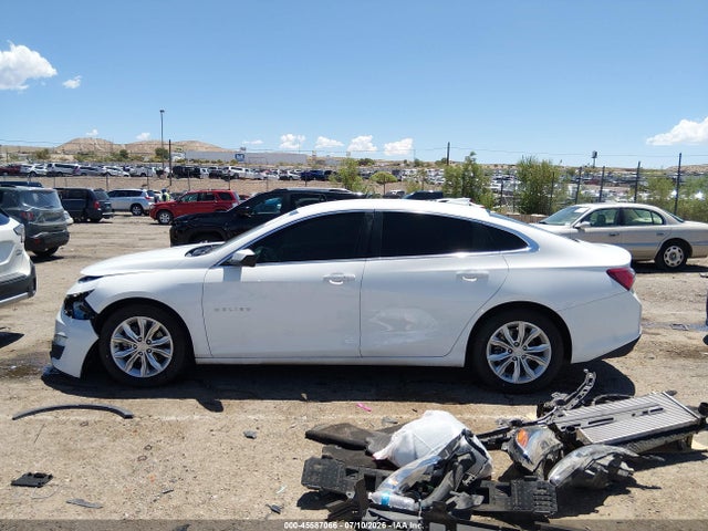 1G1ZD5ST3LF060865 Chevrolet Malibu Fwd Lt