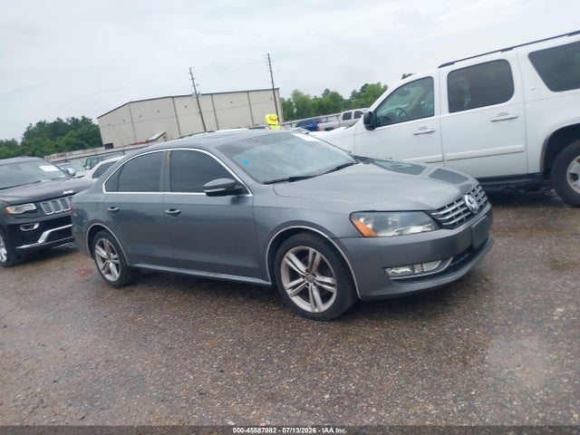 2012 Volkswagen Passat 3.6l V6 Se მანქანა იყიდება აუქციონზე, vin: 1VWBM7A37CC077561, აუქციონის ნომერი: 45587082