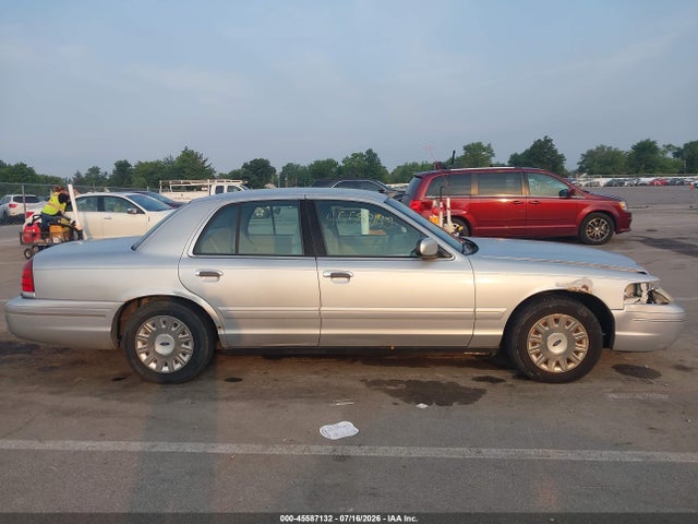 2003 Ford Crown Victoria Standard მანქანა იყიდება აუქციონზე, vin: 2FAFP73WX3X149364, აუქციონის ნომერი: 45587132