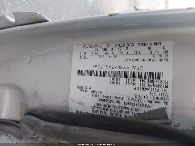 2003 Ford Crown Victoria Standard მანქანა იყიდება აუქციონზე, vin: 2FAFP73WX3X149364, აუქციონის ნომერი: 45587132