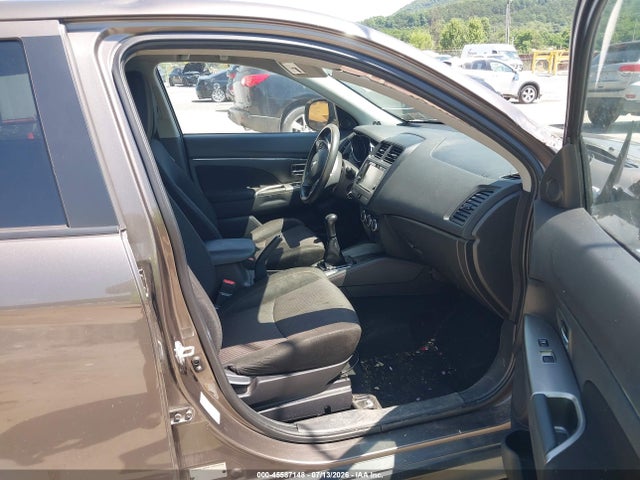 45587148 :رقم المزاد ، JA4AP3AU7JU016722 vin ، 2018 Mitsubishi Outlander Sport 2.0 Es مزاد بيع