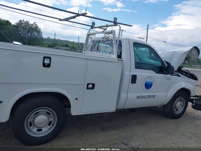 45587223 :رقم المزاد ، 1FDBF2A65GEC86653 vin ، 2016 Ford F-250 Xl مزاد بيع