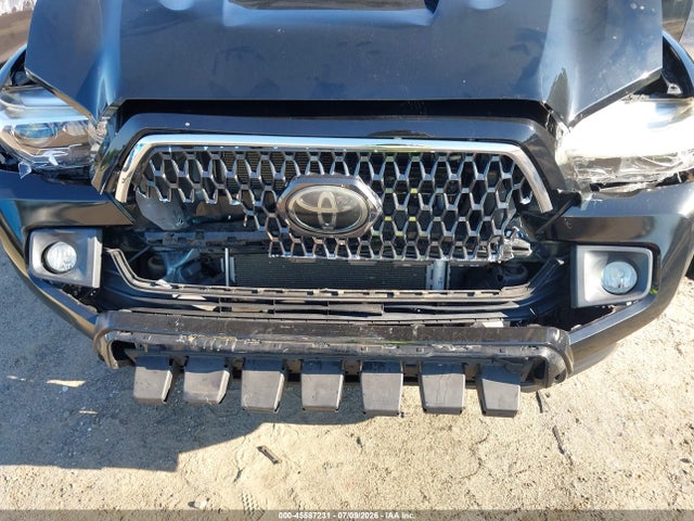 3TMCZ5AN7JM174690 Toyota Tacoma Trd Sport