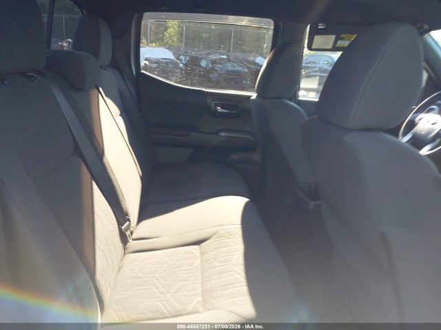 3TMCZ5AN7JM174690 Toyota Tacoma Trd Sport