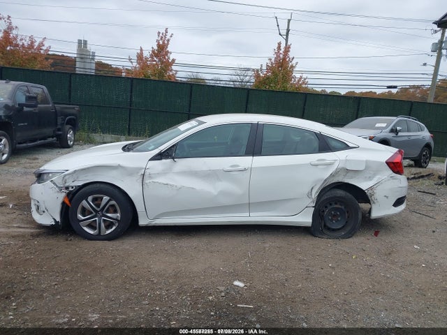 Продаж на аукціоні авто 2017 Honda Civic Lx, vin: 2HGFC2F52HH576746, номер лоту: 45587255