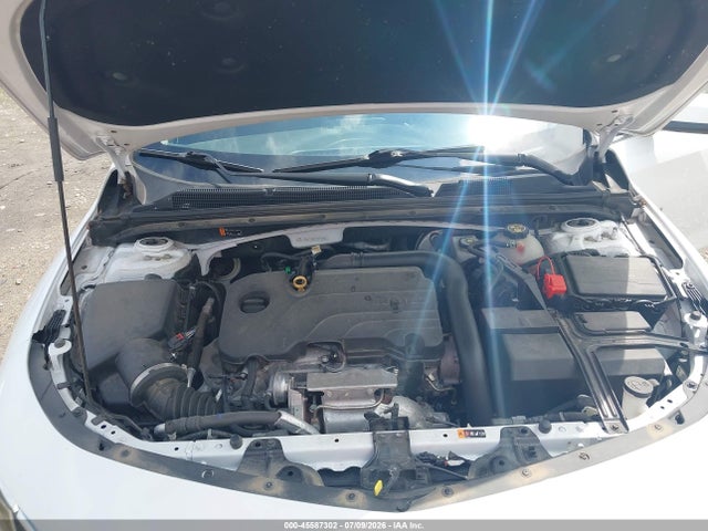 1G1ZD5STXMF027556 Chevrolet Malibu Fwd Lt
