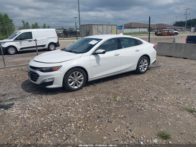 1G1ZD5STXMF027556 Chevrolet Malibu Fwd Lt