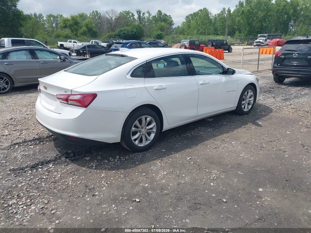 1G1ZD5STXMF027556 Chevrolet Malibu Fwd Lt
