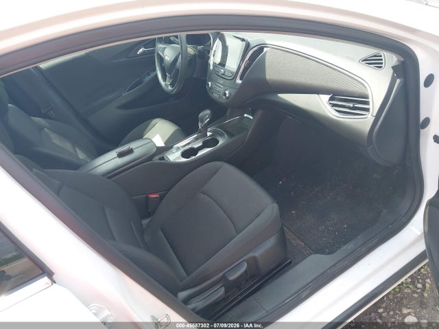 1G1ZD5STXMF027556 Chevrolet Malibu Fwd Lt