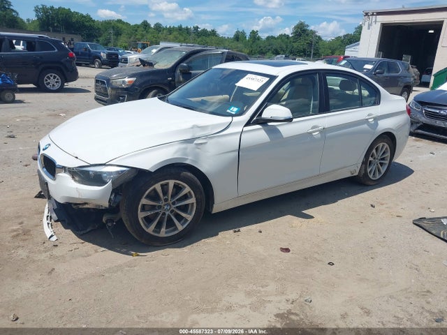 Продажа на аукционе авто 2016 Bmw 320i Xdrive, vin: WBA8E5G57GNT93461, номер лота: 45587323