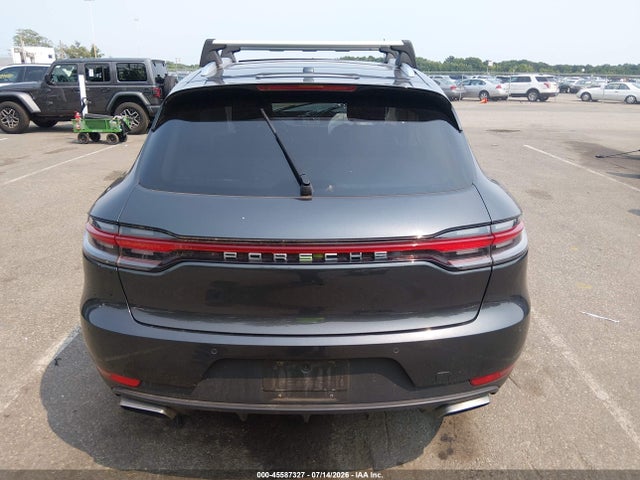 Porsche Macan 2021 WP1AA2A55MLB05093 Image 16