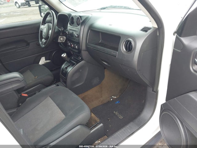 1C4NJPBB3GD721166 Jeep Patriot Sport