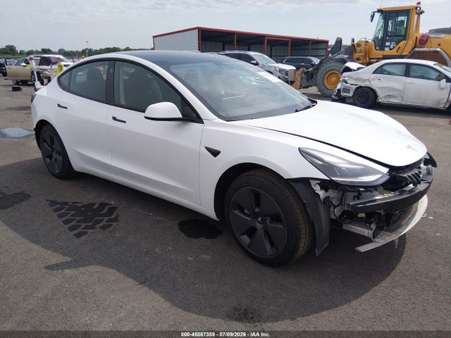 2023 5YJ3E1EA1PF511346 main image